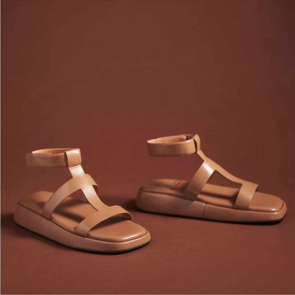 NWOB Jeffrey Campbell Devis Leather Platform Sandals in Dark Natural / Tan